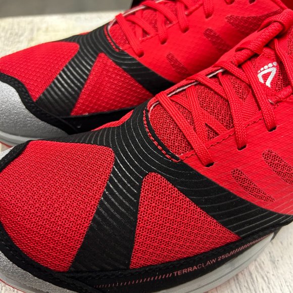 Inov-8 TERRACLAW 250 (Men): Conquer Trails in Red/Black/Grey Dominance - Picture 4 of 8